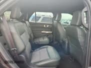 ✅ 2022 Ford Explorer Timberline • VIN: 1FMSK8JH8NGA70085 • Lot: 86135365. Wystawiony na Copart z przebiegiem 42 406 mil. Bezpłatny archiwum sprzedaży aukcyjnych z USA i szczegółowy raport historii pojazdu na DreamBid. Zdjęcie 11.