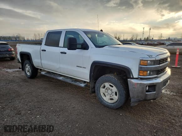 ✅ 2015 Chevrolet Silverado 2500HD LT • VIN: 1GC1KVE81FF194943 • Lot: 93659145. Listed on Copart with 638,291 mi. Free auction sales archive from the USA and detailed vehicle history report at DreamBid. Image 4.