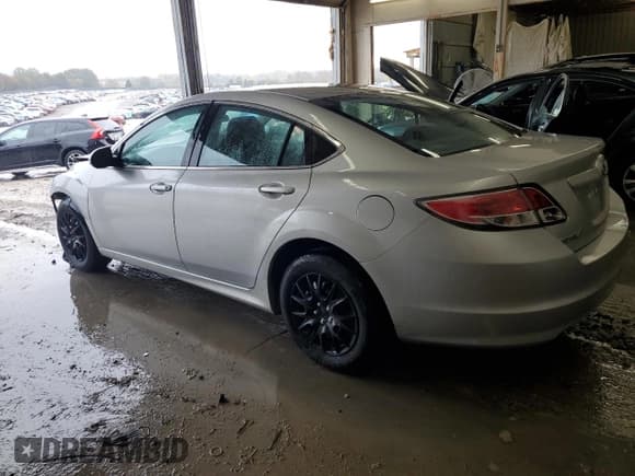 ✅ 2010 Mazda 6 i Sport • VIN: 1YVHZ8BH0A5M56153 • Лот: 90426725. Опубликован ранее на Copart с пробегом 280 212 миль. Бесплатный доступ к архиву аукционных продаж из США и подробный отчёт об истории автомобиля на DreamBid. Изображение 2.