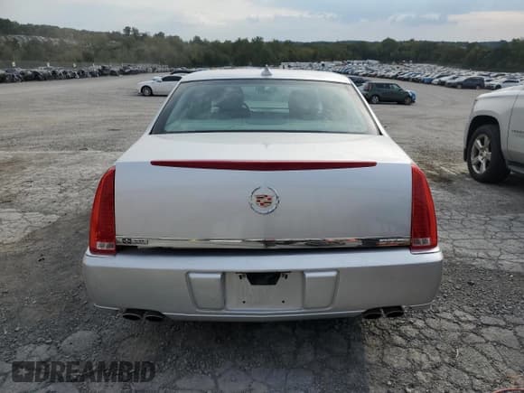 ✅ 2009 Cadillac DTS 1SC • VIN: 1G6KD57Y49U115635 • Lot: 80616455. Wystawiony na Copart z przebiegiem 149 422 mil. Bezpłatny archiwum sprzedaży aukcyjnych z USA i szczegółowy raport historii pojazdu na DreamBid. Zdjęcie 6.