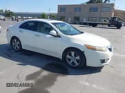 ✅ 2009 Acura TSX • VIN: JH4CU26629C003923 • Lot: 42488628. Listed on IAAI with 213,331 mi. Free auction sales archive from the USA and detailed vehicle history report at DreamBid. Image 1.