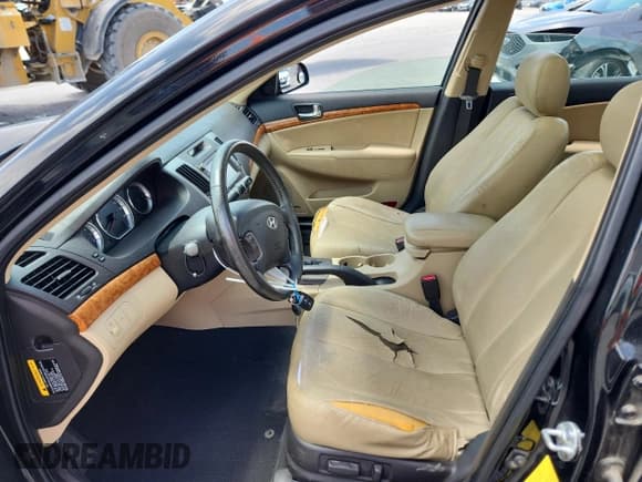 ✅ 2010 Hyundai Sonata SE • VIN: 5NPEU4AC2AH609394 • Лот: 63821185. Опубликован ранее на Copart с пробегом 164 867 миль. Бесплатный доступ к архиву аукционных продаж из США и подробный отчёт об истории автомобиля на DreamBid. Изображение 7.