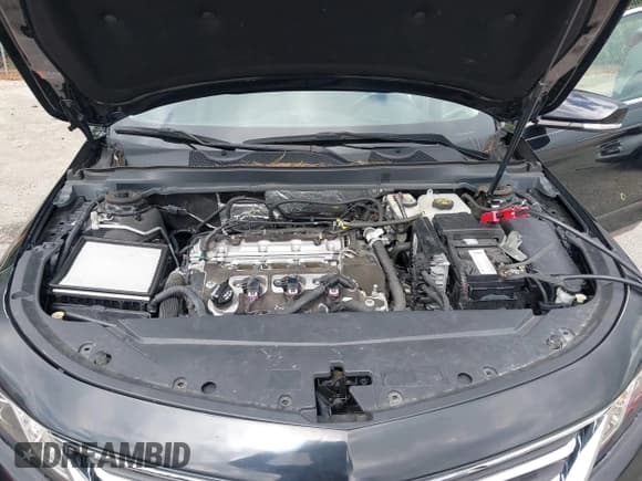 ✅ 2018 Chevrolet Impala LT • VIN: 2G1105S33J9102790 • Lot: 43549619. Wystawiony na IAAI z przebiegiem 24 924 mil. Bezpłatny archiwum sprzedaży aukcyjnych z USA i szczegółowy raport historii pojazdu na DreamBid. Zdjęcie 10.