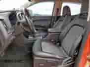 2016 Chevrolet Colorado 4WD Z71 z VIN 1GCGTDE34G1273768, wystawiony jako Copart lot #63082485 z przebiegiem 205 984 mil mil oraz Czysty tytuł • Clean title. Historia ofert i sprzedaży dostępna na DreamBid. Obrazek 7.