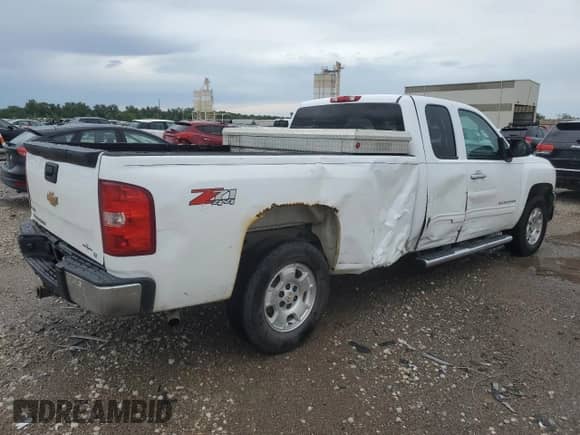 2012 Chevrolet Silverado 1500 LT with VIN 1GCRKSE00CZ163866, listed as a Copart auction lot 65593405 with 217,489 mi miles and Salvage title. Bid and sale history available at DreamBid. Image 3.