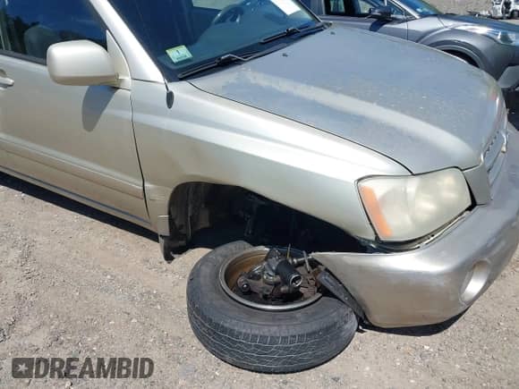 2001 Toyota Highlander с VIN JTEHF21A610010162, выставлен на аукционе IAAI как лот 42777204 с пробегом 234 141 миль миль и . История ставок и продаж доступна на DreamBid. Изображение 6.