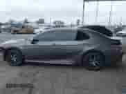 2021 Toyota Camry Hybrid SE z VIN 4T1S31AKXMU558387, wystawiony jako IAAI lot #42202151 z przebiegiem 33 018 mil mil oraz . Historia ofert i sprzedaży dostępna na DreamBid. Obrazek 15.