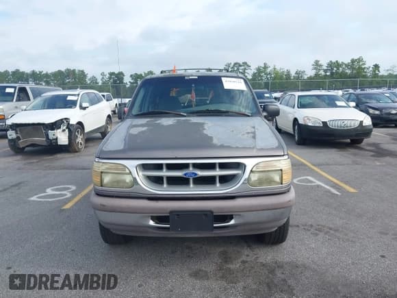 ✅ 1995 Ford Explorer Eddie Bauer • VIN: 1FMDU32X8SUA90054 • Lot: 42858544. Wystawiony na IAAI z przebiegiem 248 763 mil. Bezpłatny archiwum sprzedaży aukcyjnych z USA i szczegółowy raport historii pojazdu na DreamBid. Zdjęcie 6.