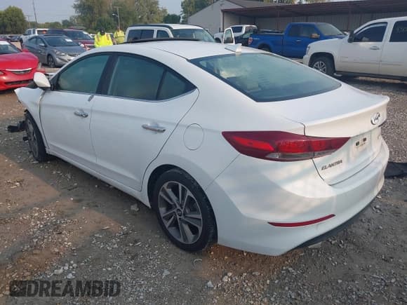 ✅ 2017 Hyundai Elantra SE • VIN: 5NPD84LFXHH023754 • Lot: 43152131. Listed on IAAI with 116,580 mi. Free auction sales archive from the USA and detailed vehicle history report at DreamBid. Image 3.