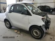 ✅ 2016 Smart fortwo Passion • VIN: WMEFJ5DA2GK139148 • Lot: 70122315. Wystawiony na Copart z przebiegiem 59 684 mil. Bezpłatny archiwum sprzedaży aukcyjnych z USA i szczegółowy raport historii pojazdu na DreamBid. Zdjęcie 4.