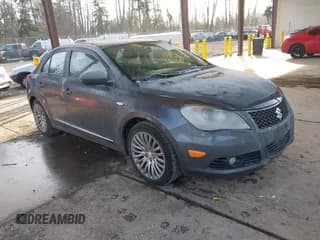 ✅ 2010 Suzuki Kizashi • VIN: JS2RE9A5XA6100604 • Лот: 41361311. Опубликован ранее на IAAI с пробегом 117 104 миль. Бесплатный доступ к архиву аукционных продаж из США и подробный отчёт об истории автомобиля на DreamBid. Изображение 1.