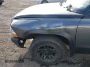 ✅ 2004 Dodge Dakota Sport • VIN: 1D7HL38K34S757492 • Lot: 43385454. Wystawiony na IAAI z przebiegiem Nie podano. Bezpłatny archiwum sprzedaży aukcyjnych z USA i szczegółowy raport historii pojazdu na DreamBid. Zdjęcie 6.