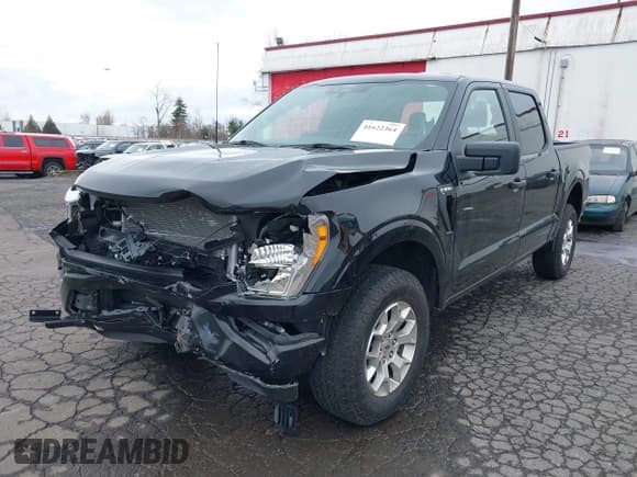 ✅ 2022 Ford F-150 • VIN: 1FTFW1P80NKE97802 • Lot: 41622364. Wystawiony na IAAI z przebiegiem Nie podano. Bezpłatny archiwum sprzedaży aukcyjnych z USA i szczegółowy raport historii pojazdu na DreamBid. Zdjęcie 2.