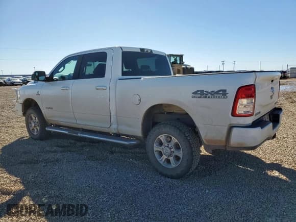 ✅ 2022 Ram 2500 Big Horn • VIN: 3C6UR5DLXNG404653 • Lot: 90856945. Listed on Copart with 105,625 mi. Free auction sales archive from the USA and detailed vehicle history report at DreamBid. Image 2.