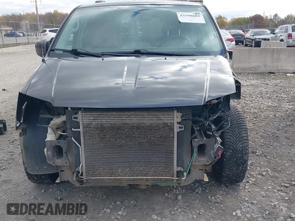 ✅ 2015 Chrysler Town & Country Touring • VIN: 2C4RC1BG1FR655393 • Лот: 43590603. Опубликован ранее на IAAI с пробегом 245 962 миль. Бесплатный доступ к архиву аукционных продаж из США и подробный отчёт об истории автомобиля на DreamBid. Изображение 6.