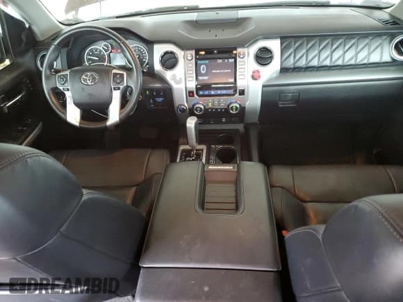 ✅ 2017 Toyota Tundra Platinum • VIN: 5TFAW5F11HX651690 • Lot: 69562075. Listed on Copart with 67,829 mi. Free auction sales archive from the USA and detailed vehicle history report at DreamBid. Image 8.