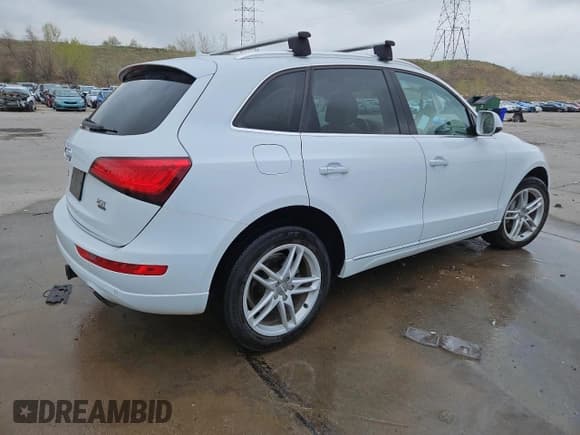 ✅ 2016 Audi Q5 Premium Plus • VIN: WA1L2AFP2GA129437 • Lot: 53846735. Listed on Copart with 96,531 mi. Free auction sales archive from the USA and detailed vehicle history report at DreamBid. Image 3.