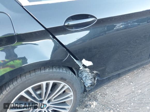 ✅ 2019 BMW 5 Series 530i xDrive • VIN: WBAJA7C50KWC78172 • Lot: 43521921. Listed on IAAI with 54,611 mi. Free auction sales archive from the USA and detailed vehicle history report at DreamBid. Image 6.