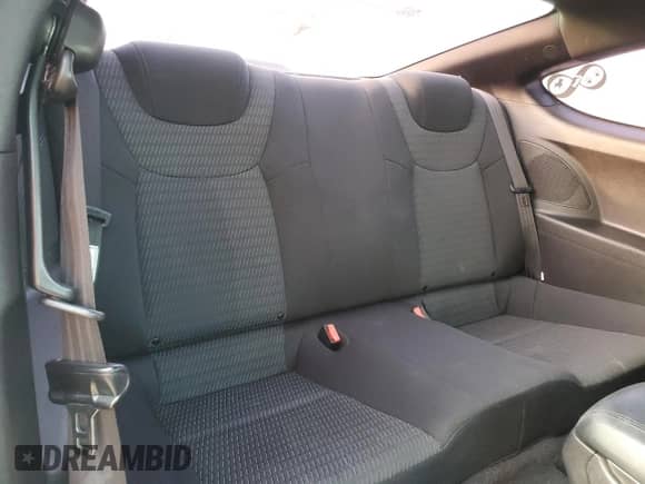 2015 Hyundai Genesis Coupe 3.8L Base с VIN KMHHT6KJ4FU128015, выставлен на аукционе Copart как лот 77858494 с пробегом 157 294 миль миль и На запчасти • Non repairable. История ставок и продаж доступна на DreamBid. Изображение 10.