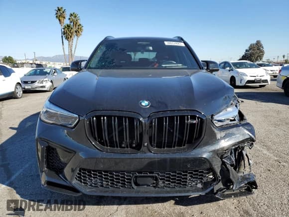 ✅ 2021 BMW X5 M • VIN: 5YMJU0C07M9E05854 • Lot: 38657883. Wystawiony na Copart z przebiegiem 14 083 mil. Bezpłatny archiwum sprzedaży aukcyjnych z USA i szczegółowy raport historii pojazdu na DreamBid. Zdjęcie 5.