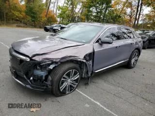 ✅ 2024 Cadillac LYRIQ Luxury • VIN: 1GYKPRRL5RZ123687 • Lot: 90077375. Wystawiony na Copart z przebiegiem 10 056 mil. Bezpłatny archiwum sprzedaży aukcyjnych z USA i szczegółowy raport historii pojazdu na DreamBid. Zdjęcie 1.