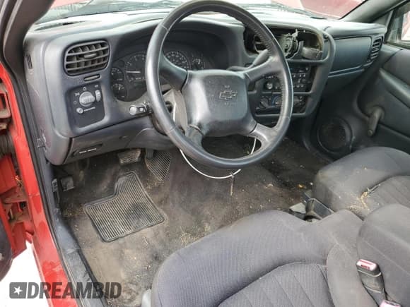 ✅ 2003 Chevrolet S-10 LS • VIN: 1GCCS14H938135481 • Лот: 78529944. Опубликован ранее на Copart с пробегом 189 272 миль. Бесплатный доступ к архиву аукционных продаж из США и подробный отчёт об истории автомобиля на DreamBid. Изображение 8.