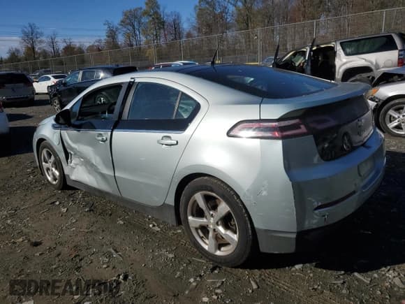 ✅ 2011 Chevrolet Volt • VIN: 1G1RD6E44BU102108 • Lot: 80819824. Wystawiony na Copart z przebiegiem 63 743 mil. Bezpłatny archiwum sprzedaży aukcyjnych z USA i szczegółowy raport historii pojazdu na DreamBid. Zdjęcie 2.