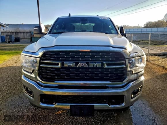 ✅ 2024 Ram 2500 Big Horn • VIN: 3C6UR5DL9RG291428 • Lot: 94391095. Listed on Copart with 35,320 mi. Free auction sales archive from the USA and detailed vehicle history report at DreamBid. Image 5.