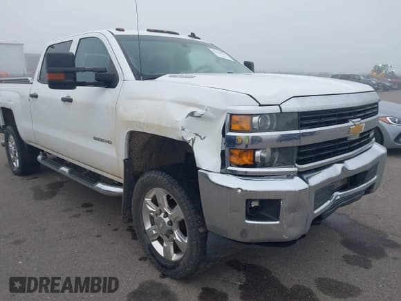 ✅ 2015 Chevrolet Silverado 2500HD LT • VIN: 1GC1KVE84FF170975 • Lot: 43166213. Listed on IAAI with 197,747 mi. Free auction sales archive from the USA and detailed vehicle history report at DreamBid. Image 6.