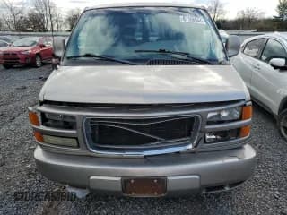✅ 2002 GMC Savana • VIN: 1GKFG65R821119268 • Lot: 87106944. Wystawiony na Copart z przebiegiem 196 071 mil. Bezpłatny archiwum sprzedaży aukcyjnych z USA i szczegółowy raport historii pojazdu na DreamBid. Zdjęcie 5.