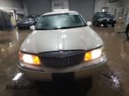 ✅ 2000 Lincoln Continental • VIN: 1LNHM97V2YY760288 • Lot: 80894624. Wystawiony na Copart z przebiegiem 115 785 mil. Bezpłatny archiwum sprzedaży aukcyjnych z USA i szczegółowy raport historii pojazdu na DreamBid. Zdjęcie 5.