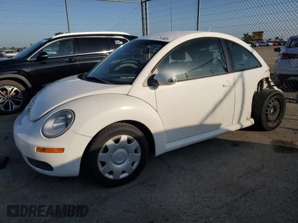 ✅ 2010 Volkswagen Beetle • VIN: 3VWPW3AG7AM014628 • Lot: 61751805. Wystawiony na Copart z przebiegiem 67 874 mil. Bezpłatny archiwum sprzedaży aukcyjnych z USA i szczegółowy raport historii pojazdu na DreamBid. Zdjęcie 1.