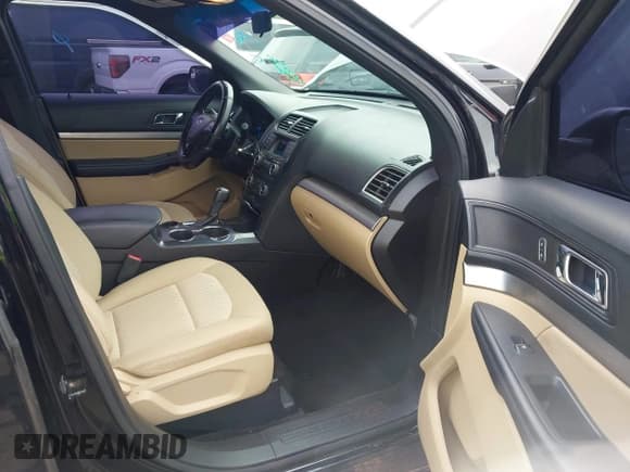 ✅ 2017 Ford Explorer • VIN: 1FM5K7B81HGC46985 • Лот: 42354823. Опубликован ранее на IAAI с пробегом 156 608 миль. Бесплатный доступ к архиву аукционных продаж из США и подробный отчёт об истории автомобиля на DreamBid. Изображение 5.