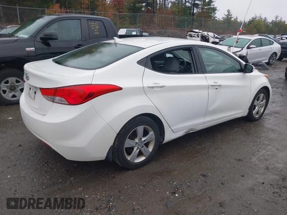 ✅ 2013 Hyundai Elantra GLS • VIN: 5NPDH4AE8DH422215 • Lot: 43422556. Listed on IAAI with 105,201 mi. Free auction sales archive from the USA and detailed vehicle history report at DreamBid. Image 4.