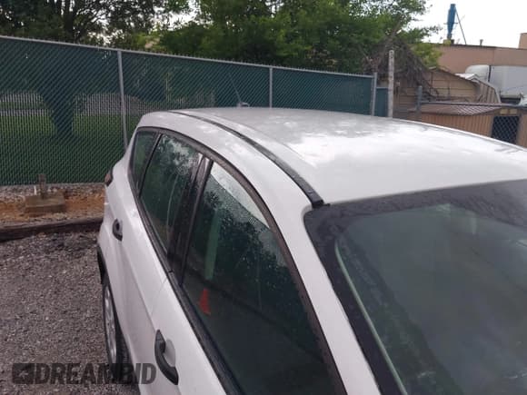 ✅ 2018 Ford Escape S • VIN: 1FMCU0F79JUB46232 • Lot: 42434765. Listed on IAAI with 40,327 mi. Free auction sales archive from the USA and detailed vehicle history report at DreamBid. Image 18.