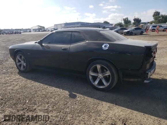 ✅ 2015 Dodge Challenger R/T • VIN: 2C3CDZAT5FH715282 • Lot: 50909344. Wystawiony na Copart z przebiegiem 79 555 mil. Bezpłatny archiwum sprzedaży aukcyjnych z USA i szczegółowy raport historii pojazdu na DreamBid. Zdjęcie 2.