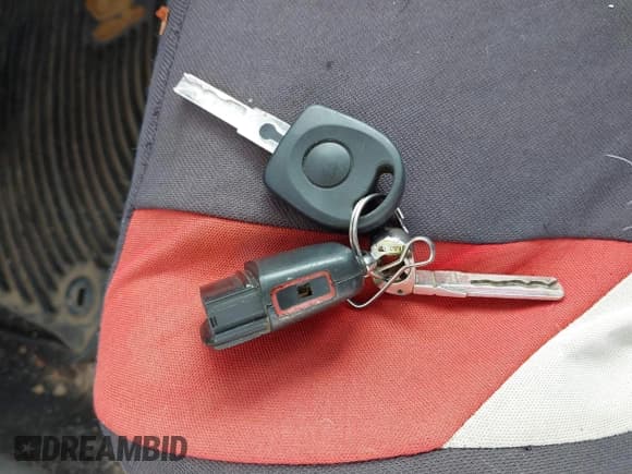 ✅ 2007 Volkswagen Rabbit • VIN: WVWBR71K77W151707 • Lot: 43132820. Listed on IAAI with 186,146 mi. Free auction sales archive from the USA and detailed vehicle history report at DreamBid. Image 11.