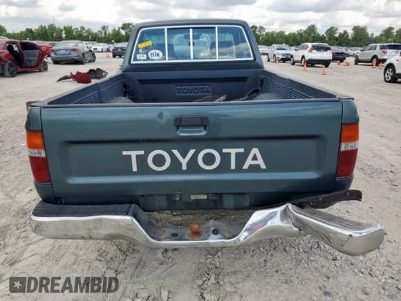 ✅ 1993 Toyota Pickup DLX • VIN: JT4RN93P4P5083841 • Лот: 68662145. Опубликован ранее на Copart с пробегом 259 411 миль. Бесплатный доступ к архиву аукционных продаж из США и подробный отчёт об истории автомобиля на DreamBid. Изображение 6.