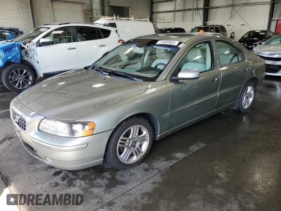 ✅ 2006 Volvo S60 2.5L Turbo • VIN: YV1RS592662534856 • Lot: 71400984. Wystawiony na Copart z przebiegiem 191 742 mil. Bezpłatny archiwum sprzedaży aukcyjnych z USA i szczegółowy raport historii pojazdu na DreamBid. Zdjęcie 1.