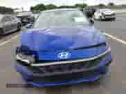 2024 Hyundai Elantra SEL z VIN KMHLM4DG5RU702252, wystawiony jako IAAI lot #43421527 z przebiegiem 18 819 mil mil oraz . Historia ofert i sprzedaży dostępna na DreamBid. Obrazek 12.