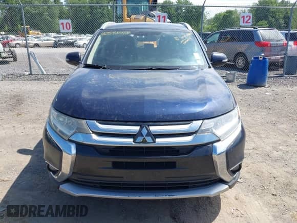 2017 Mitsubishi Outlander SE с VIN JA4AZ3A33HZ029739, выставлен на аукционе IAAI как лот 42598418 с пробегом 158 648 миль миль и . История ставок и продаж доступна на DreamBid. Изображение 12.