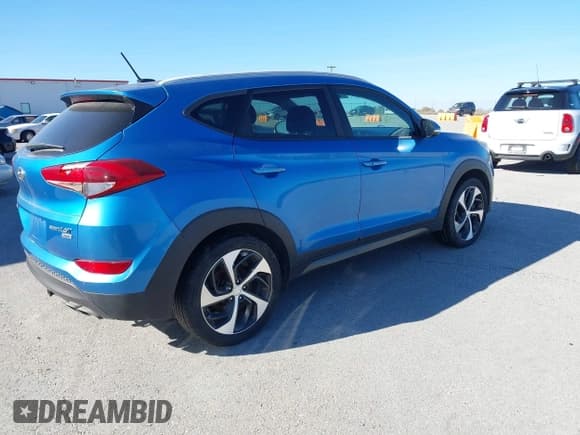 ✅ 2016 Hyundai Tucson Sport • VIN: KM8J3CA22GU136318 • Lot: 43627860. Wystawiony na IAAI z przebiegiem 115 003 mil. Bezpłatny archiwum sprzedaży aukcyjnych z USA i szczegółowy raport historii pojazdu na DreamBid. Zdjęcie 4.