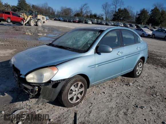 ✅ 2009 Hyundai Accent Auto GLS • VIN: KMHCN46C79U334499 • Лот: 42170645. Опубликован ранее на Copart с пробегом 210 278 миль. Бесплатный доступ к архиву аукционных продаж из США и подробный отчёт об истории автомобиля на DreamBid. Изображение 1.
