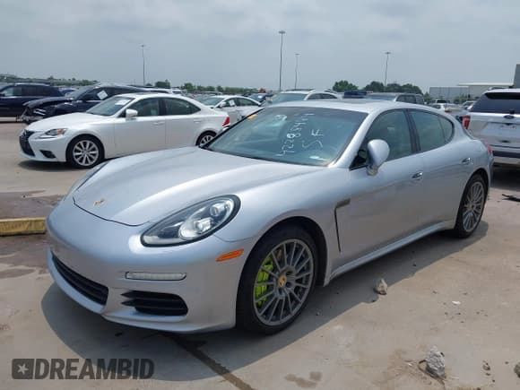 ✅ 2014 Porsche Panamera S E-Hybrid • VIN: WP0AD2A78EL044673 • Lot: 42288484. Wystawiony na IAAI z przebiegiem 108 880 mil. Bezpłatny archiwum sprzedaży aukcyjnych z USA i szczegółowy raport historii pojazdu na DreamBid. Zdjęcie 2.