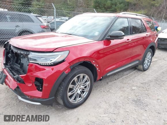 ✅ 2025 Ford Explorer Platinum • VIN: 1FMUK8HH4SGA76248 • Lot: 43691068. Listed on IAAI with 10,680 mi. Free auction sales archive from the USA and detailed vehicle history report at DreamBid. Image 2.