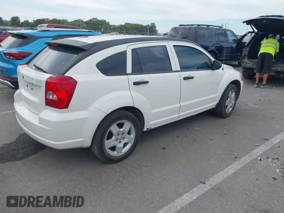 ✅ 2008 Dodge Caliber SE • VIN: 1B3HB28B78D662193 • Lot: 43476508. Wystawiony na IAAI z przebiegiem 150 961 mil. Bezpłatny archiwum sprzedaży aukcyjnych z USA i szczegółowy raport historii pojazdu na DreamBid. Zdjęcie 4.