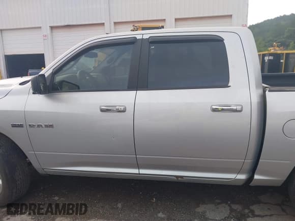 ✅ 2010 Dodge 1500 Sport • VIN: 1D7RV1CTXAS161049 • Lot: 42638463. Wystawiony na IAAI z przebiegiem 287 896 mil. Bezpłatny archiwum sprzedaży aukcyjnych z USA i szczegółowy raport historii pojazdu na DreamBid. Zdjęcie 14.