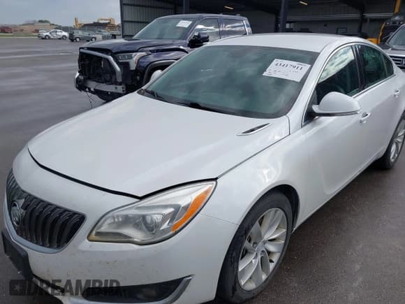 ✅ 2016 Buick Regal Premium II • VIN: 2G4GS5GX9G9125888 • Lot: 43417911. Listed on IAAI with 129,081 mi. Free auction sales archive from the USA and detailed vehicle history report at DreamBid. Image 6.