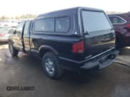 ✅ 2003 Chevrolet S-10 LS • VIN: 1GCDT19X638269446 • Лот: 77498724. Опубликован ранее на Copart с пробегом 286 713 миль. Бесплатный доступ к архиву аукционных продаж из США и подробный отчёт об истории автомобиля на DreamBid. Изображение 2.