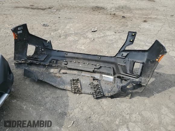 ✅ 2021 GMC Yukon XL Denali • VIN: 1GKS2JKL4MR250184 • Лот: 66891275. Опубликован ранее на Copart с пробегом 79 556 миль. Бесплатный доступ к архиву аукционных продаж из США и подробный отчёт об истории автомобиля на DreamBid. Изображение 13.